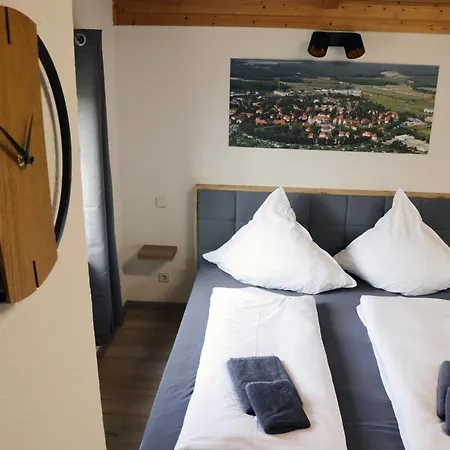 Natur- Und Aktivresort Senftenberg בקתה