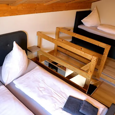 Natur- Und Aktivresort Senftenberg 木屋 *